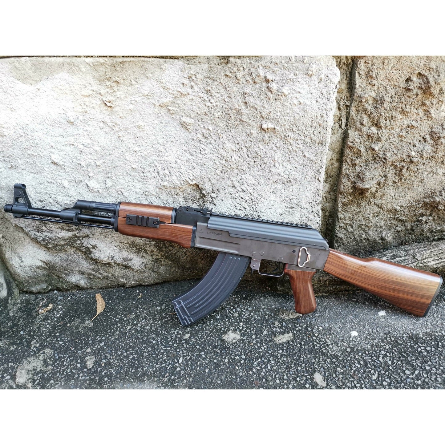 RX AKM-47 V4 GEL BLASTER UPGRADED 11.1V AND METAL GEAR & BARREL WITH BLOWBACK ADULT SIZE