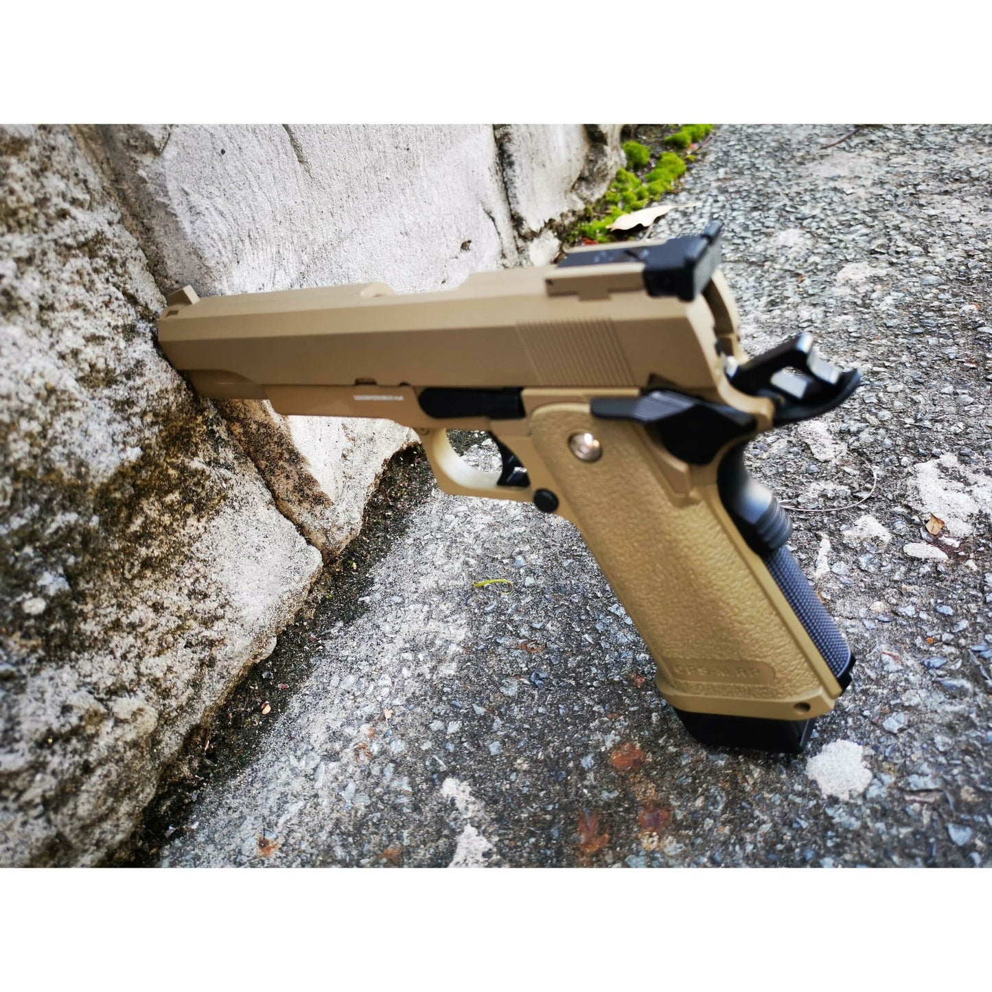 GOLDEN EAGLE 3304T 2011 GEL BLASTER GREEN GAS OR CO2 POWERED Hi-Capa 5.1 VERSION GAS BLOWBACK Colour: Tan