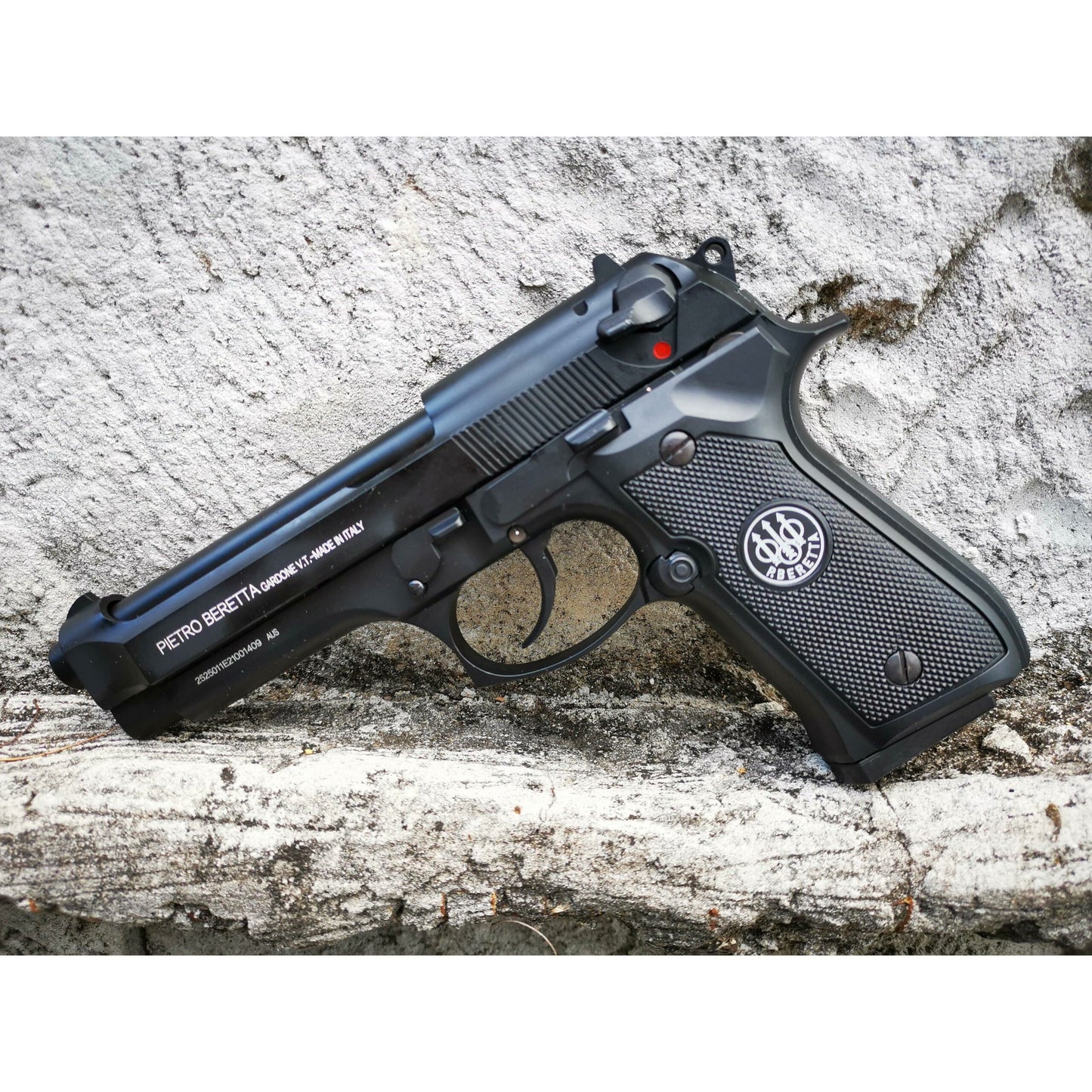 Beretta M92 FS Gel Blaster CO2 POWERED Black