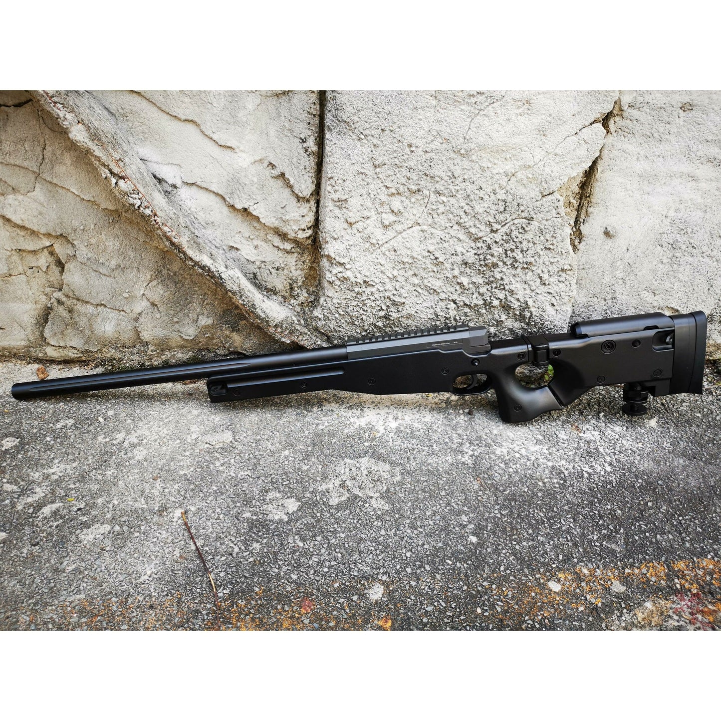 WELL MB08 Metal L96 AWM Bolt Action Gel Blaster Sniper Rifle w/ Folding Stock Color: Black