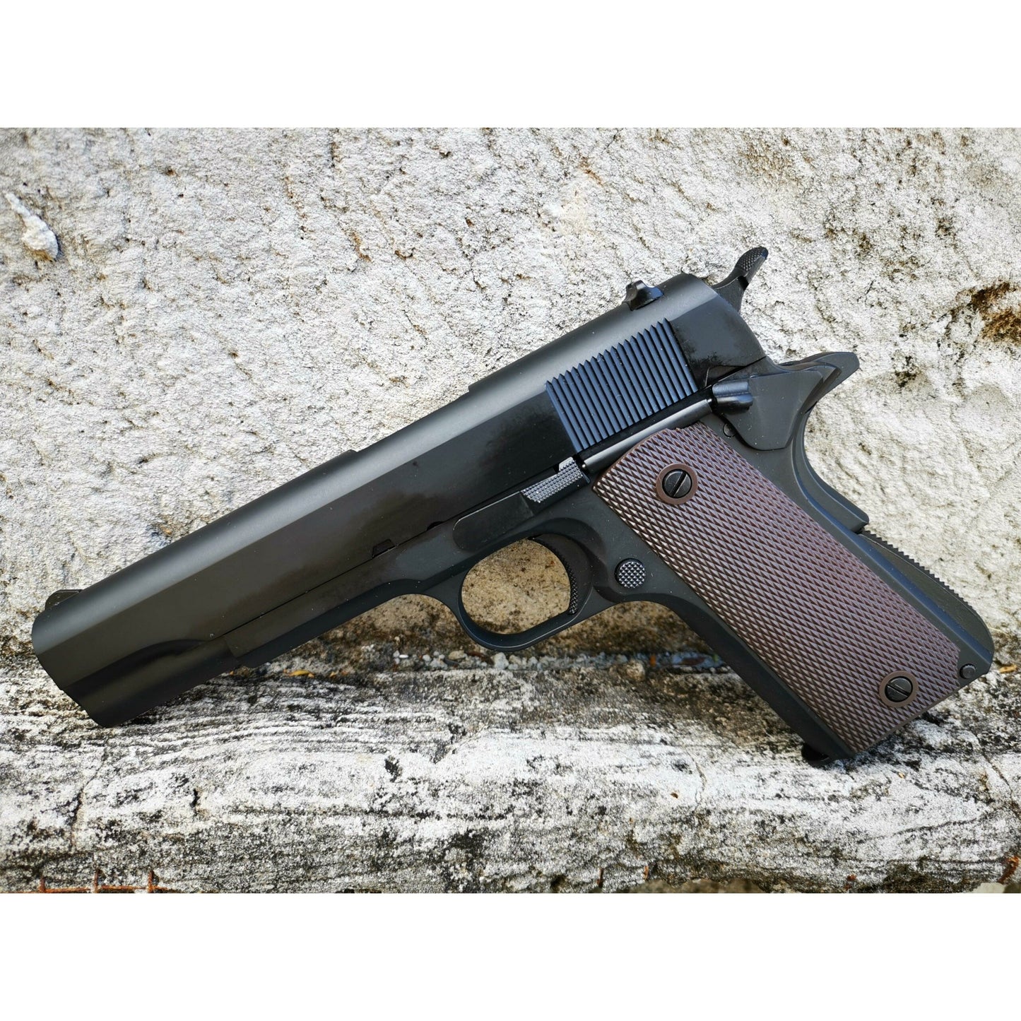 GOLDEN EAGLE 3305 GM1911 GEL BLASTER GREEN GAS OR CO2 POWERED GOVERNMENT VERSION GAS BLOWBACK