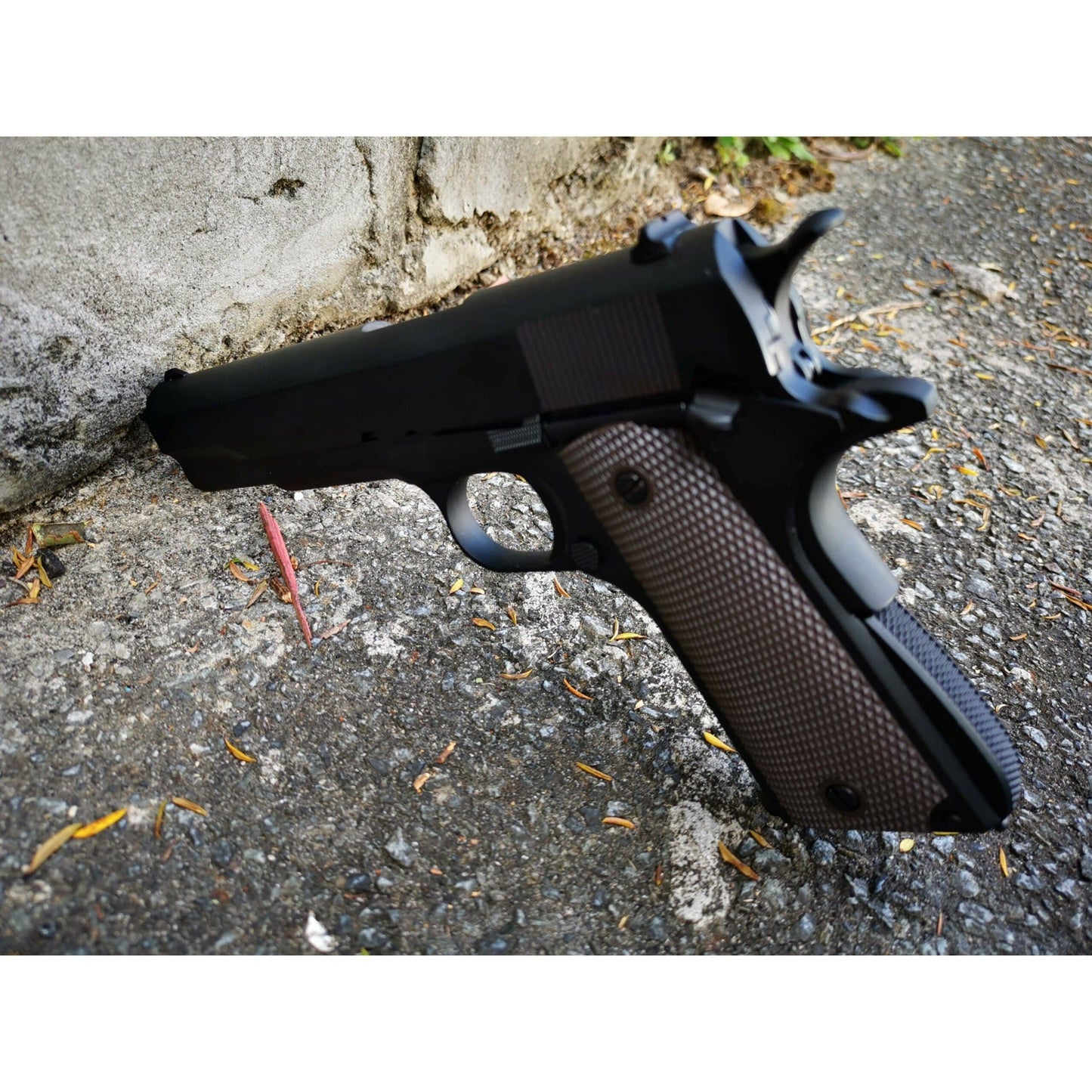 GOLDEN EAGLE 3305 GM1911 GEL BLASTER GREEN GAS OR CO2 POWERED GOVERNMENT VERSION GAS BLOWBACK