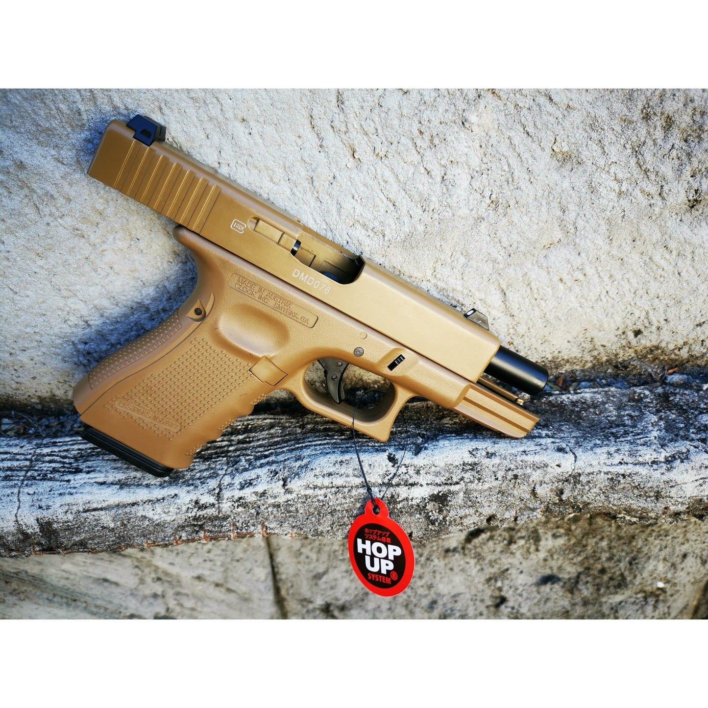 DOUBLE BELL Glock 19 GEN4 Gas Blowback Gel Blaster Full Engraving Resin Frame Edition Green Gas Version Tan