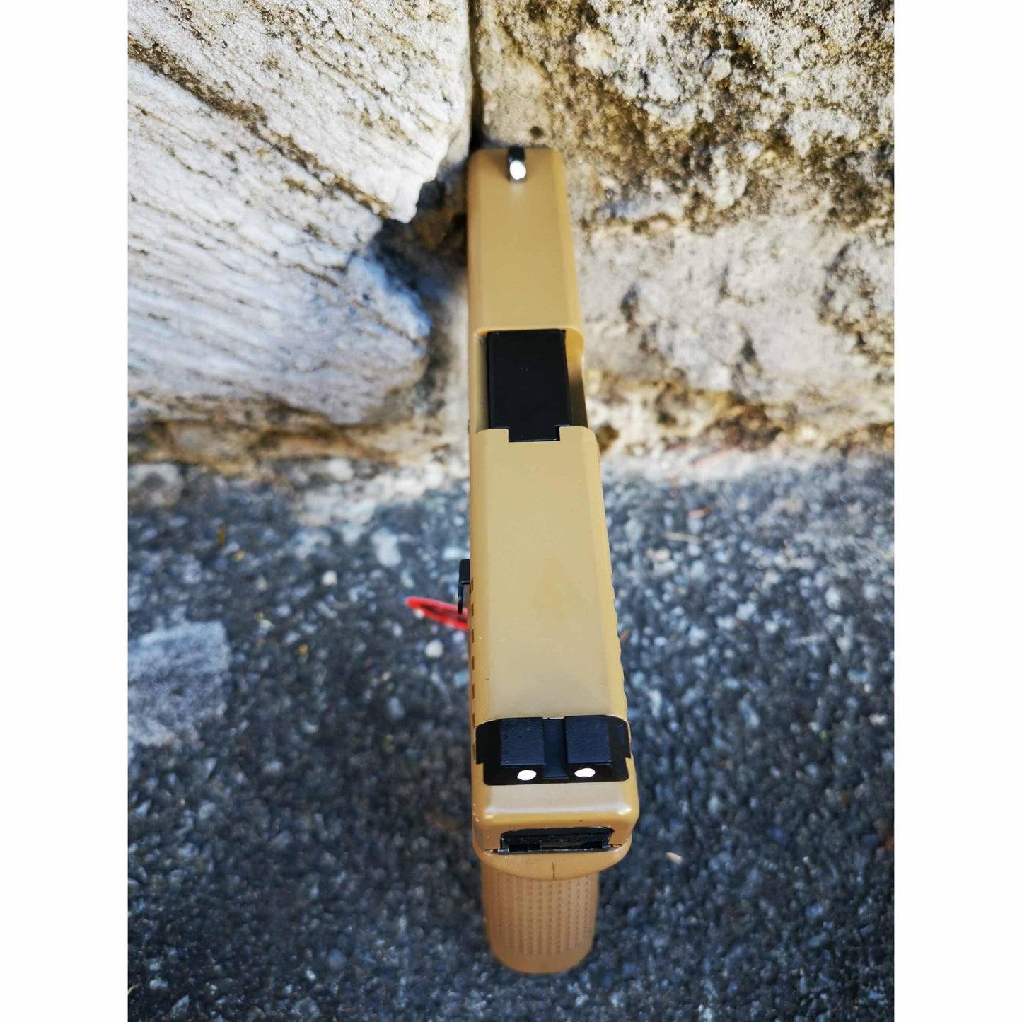 DOUBLE BELL Glock 19 GEN4 Gas Blowback Gel Blaster Full Engraving Resin Frame Edition Green Gas Version Tan