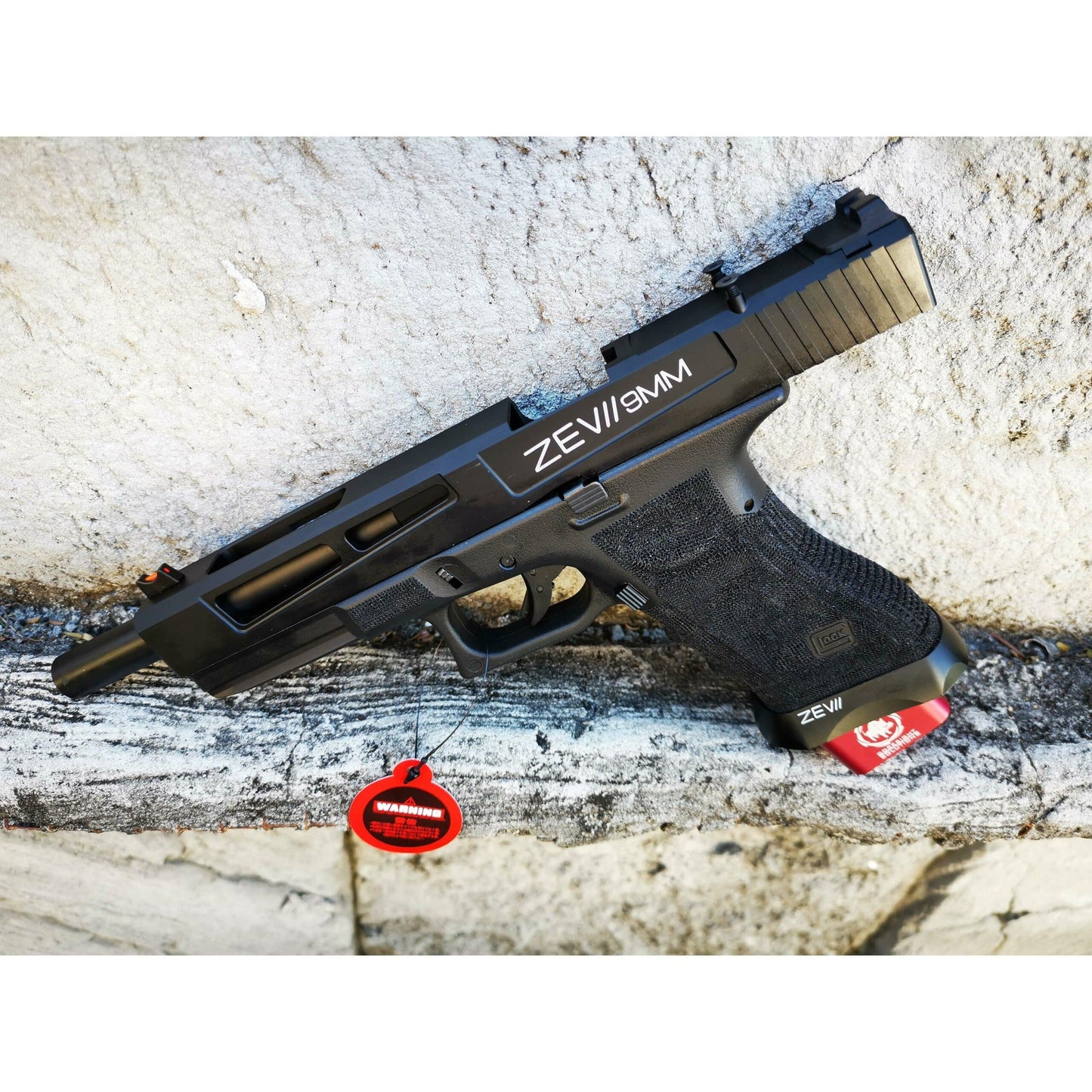 DOUBLE BELL Glock 17L Type ZEVII 9MM Combat Master Custom Gas Blowback Gel Blaster Green Gas Version