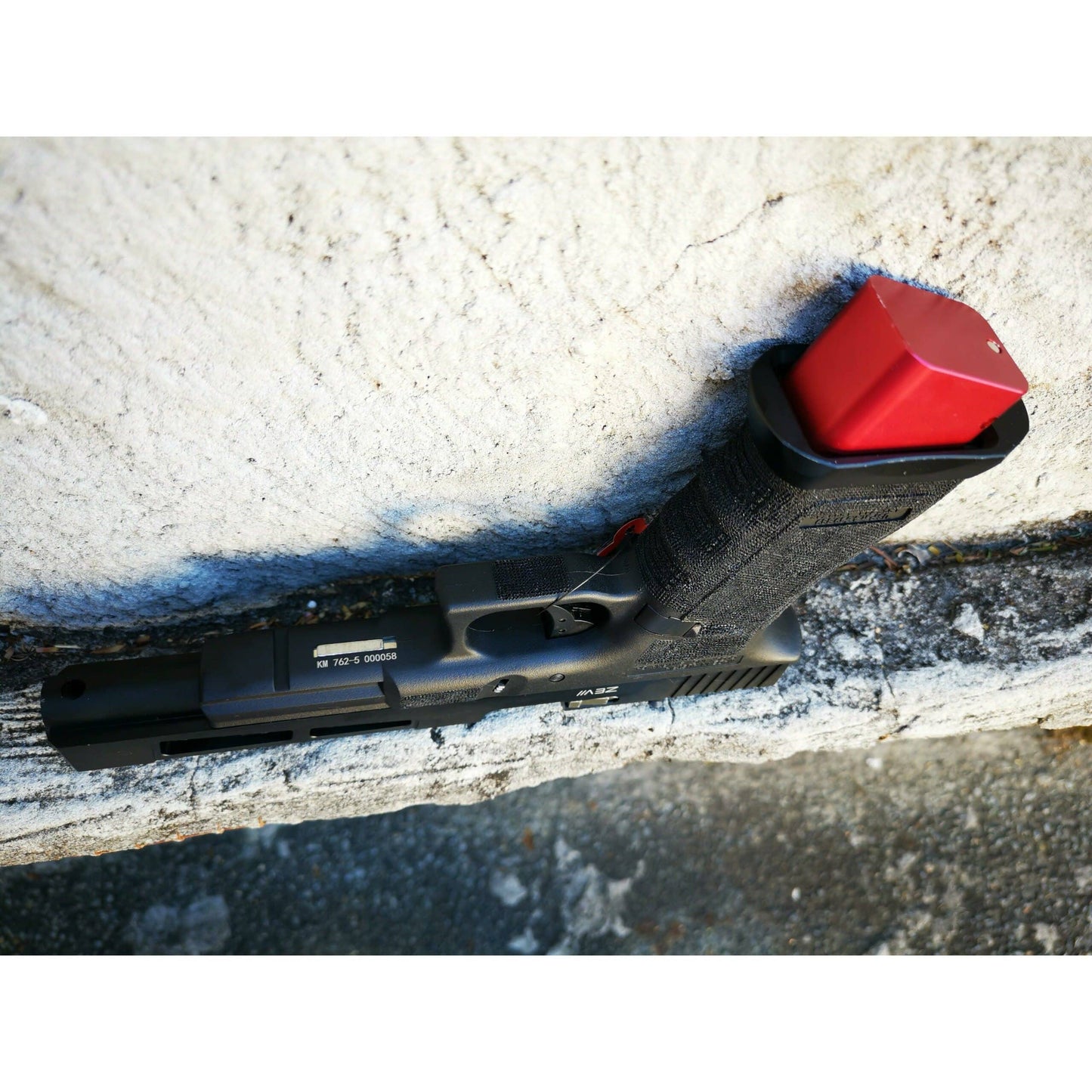 DOUBLE BELL Glock 17L Type ZEVII 9MM Combat Master Custom Gas Blowback Gel Blaster Green Gas Version