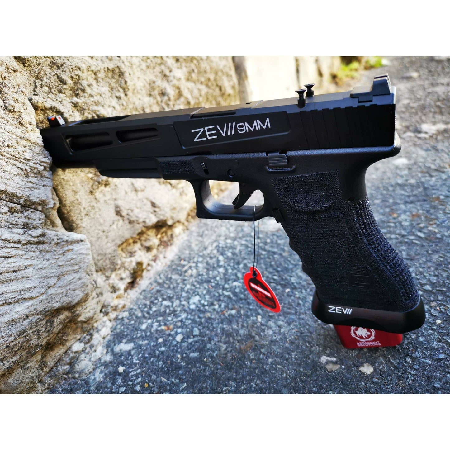 DOUBLE BELL Glock 17L Type ZEVII 9MM Combat Master Custom Gas Blowback Gel Blaster Green Gas Version