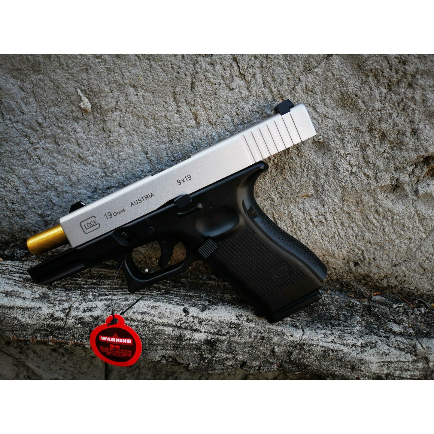 DOUBLE BELL Glock 19 GEN4 Gas Blowback Gel Blaster Full Engraving Resin Frame Edition Green Gas Version Silver slides