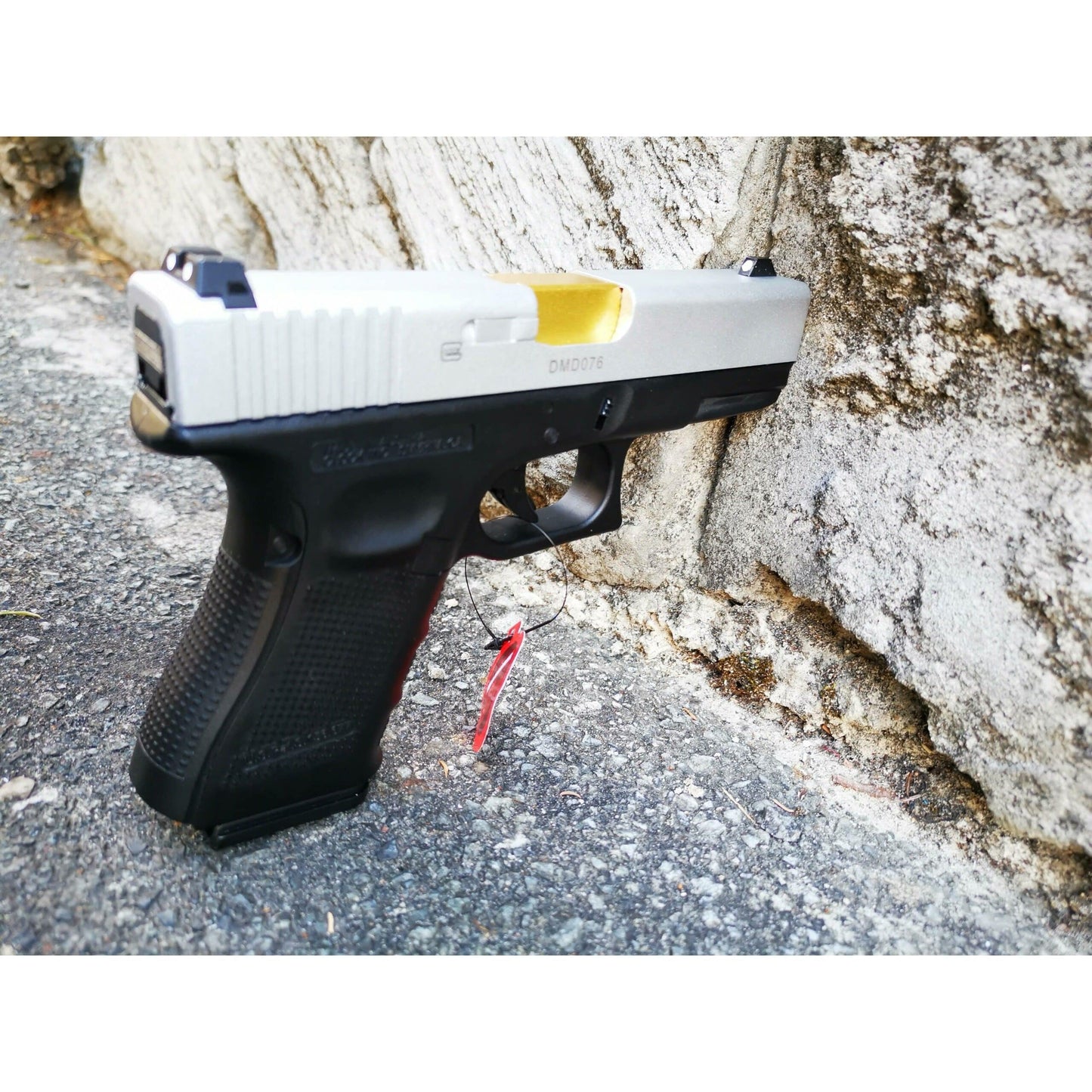 DOUBLE BELL Glock 19 GEN4 Gas Blowback Gel Blaster Full Engraving Resin Frame Edition Green Gas Version Silver slides