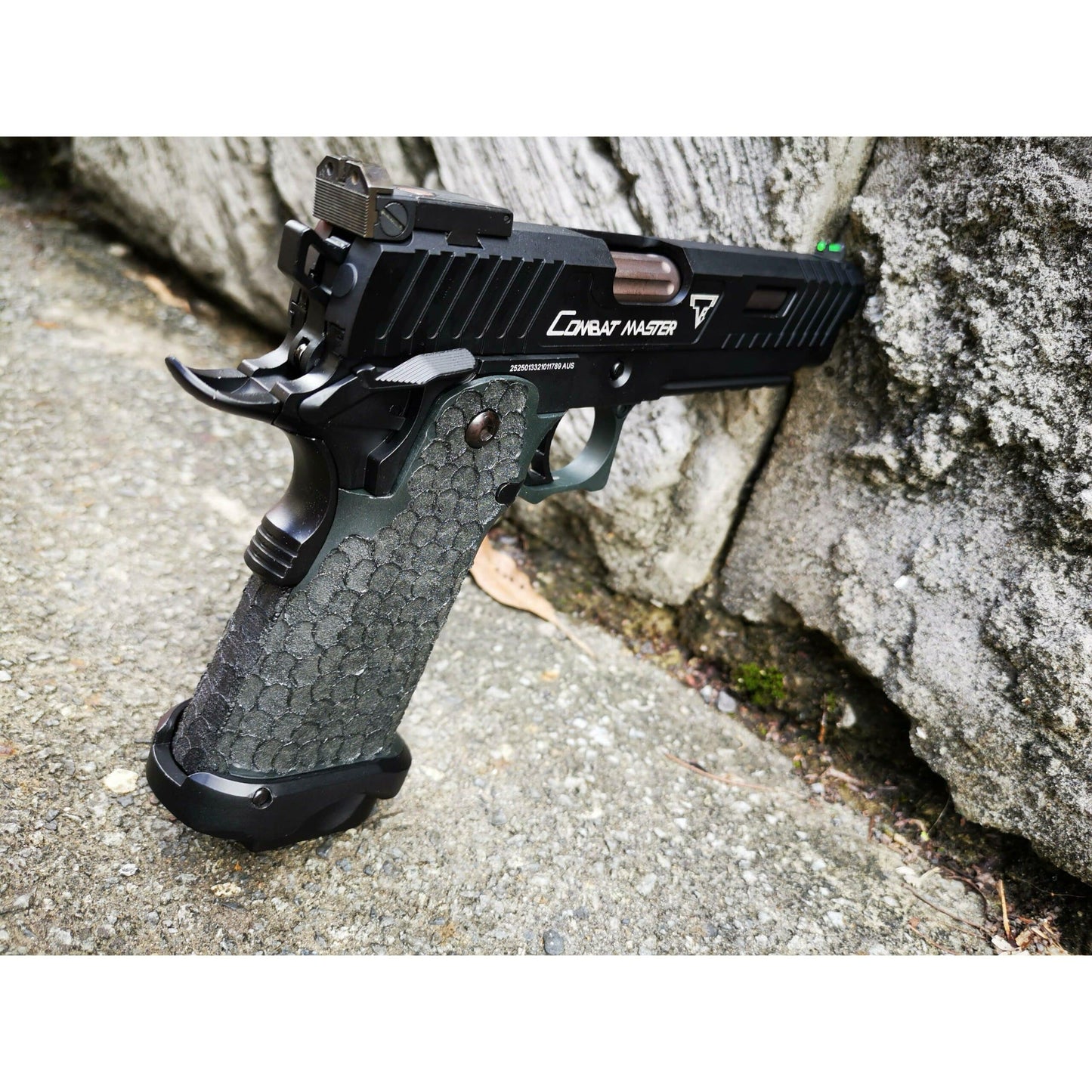 2011 TTI GBB GEL BLASTER GREEN GAS POWERED BLOW BACK 3398