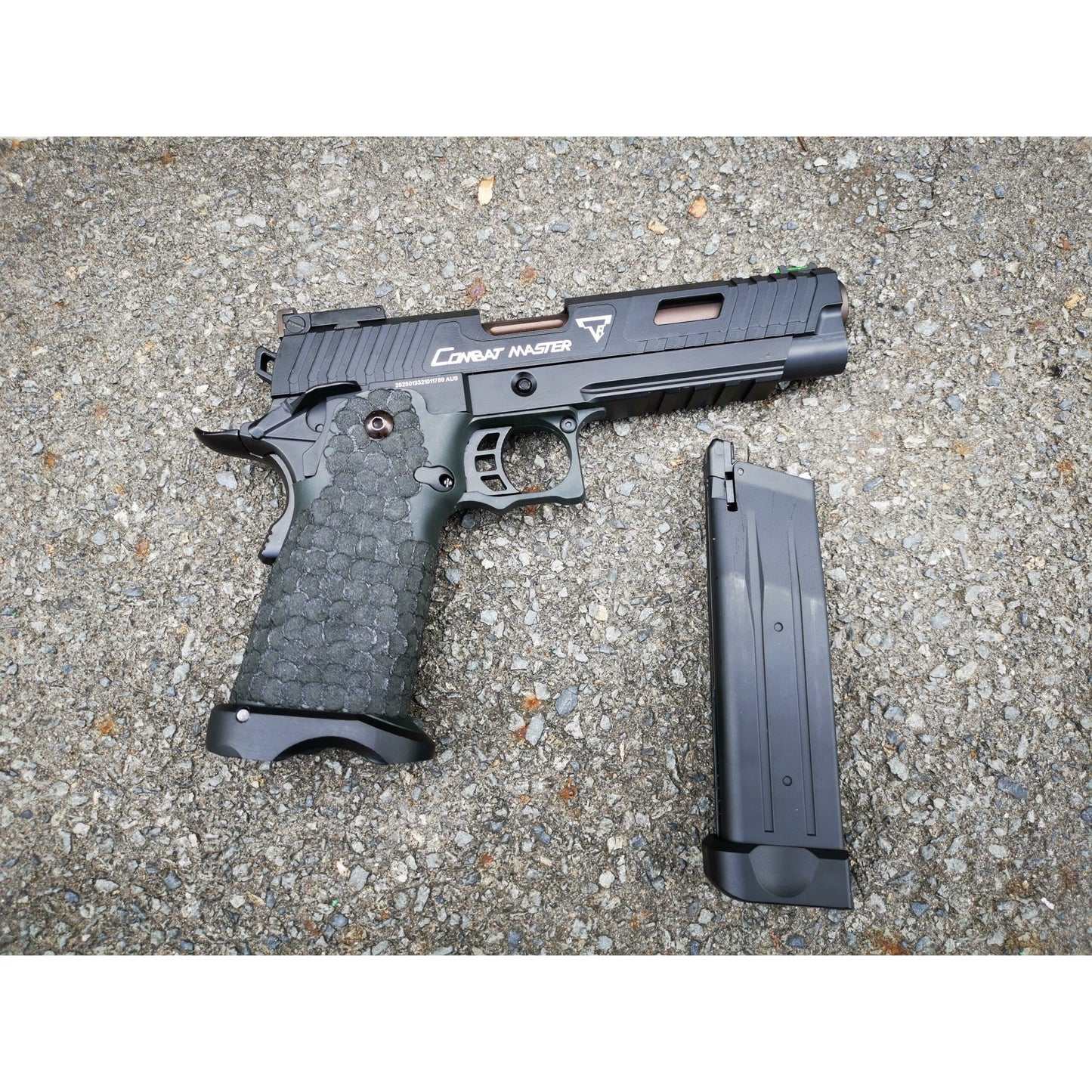 2011 TTI Style JW John Wick Pistol With Wood Case Hi-Capa GBB Gel Blaster