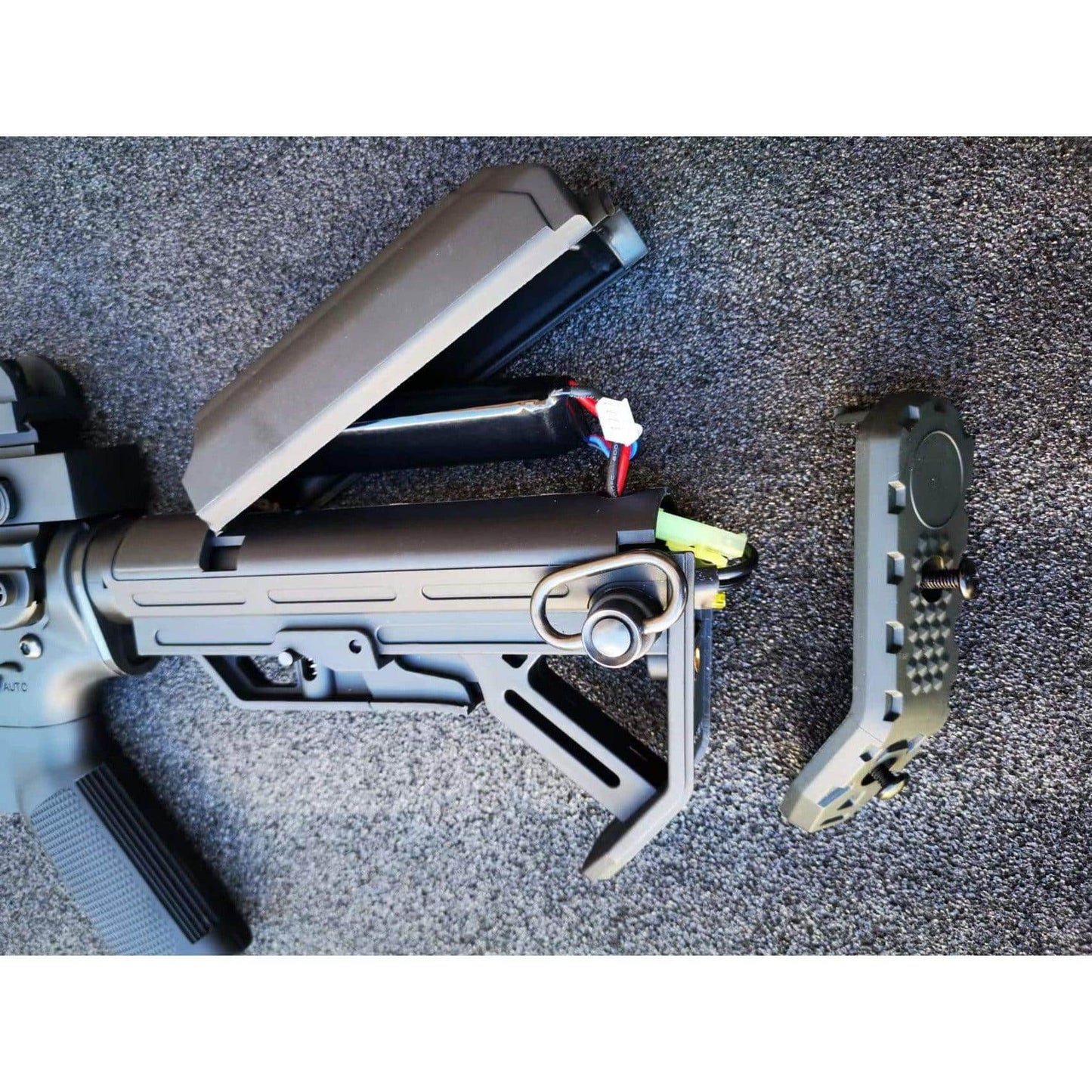 Golden Eagle 6669 Fightlite MCR Machine Gun AEG Rifle Full Metal Gel Blaster Black with Long Barrel