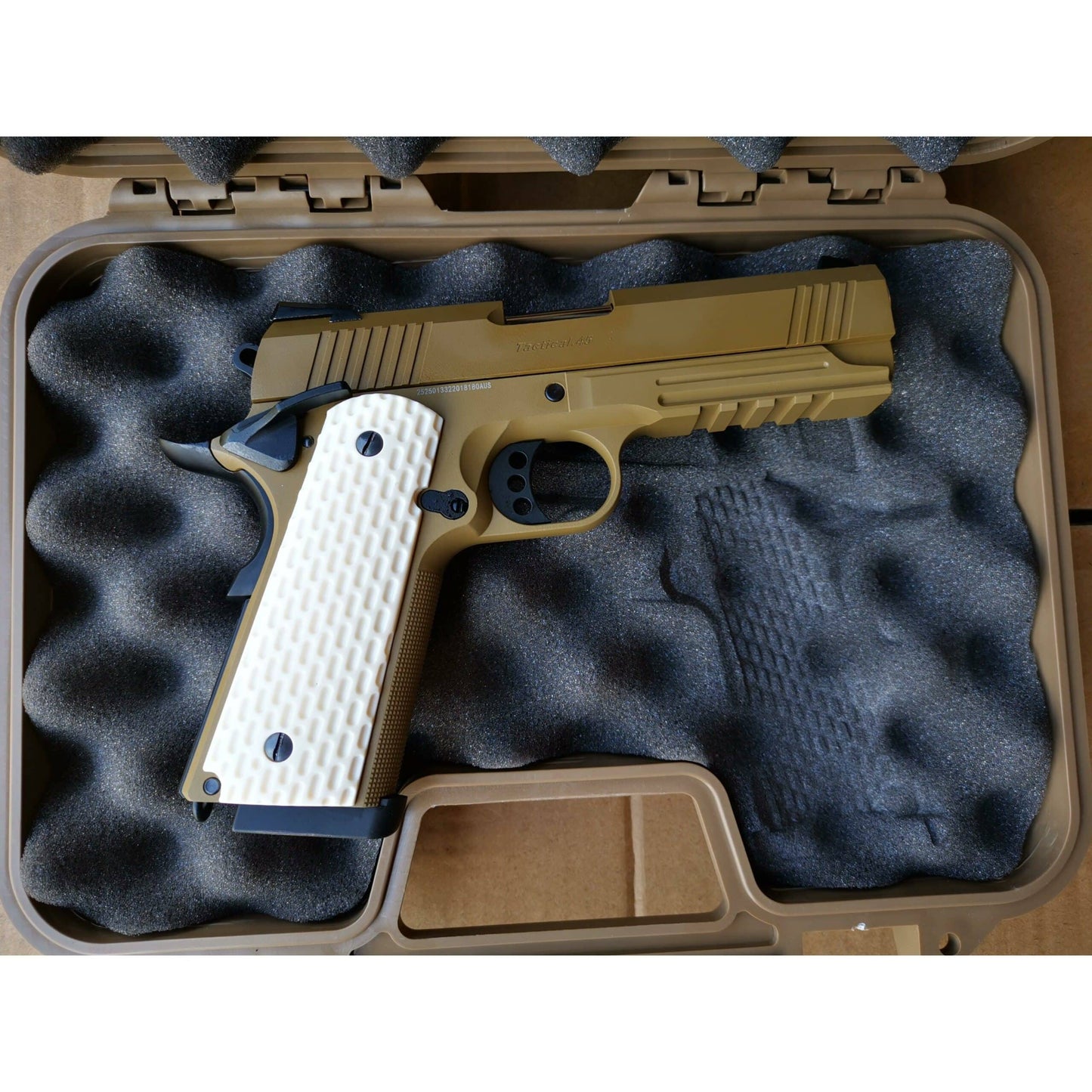 GOLDEN EAGLE Desert Warrior 4.3 Full Metal Gel Blaster Gas Blowback Pistol Tan Colour