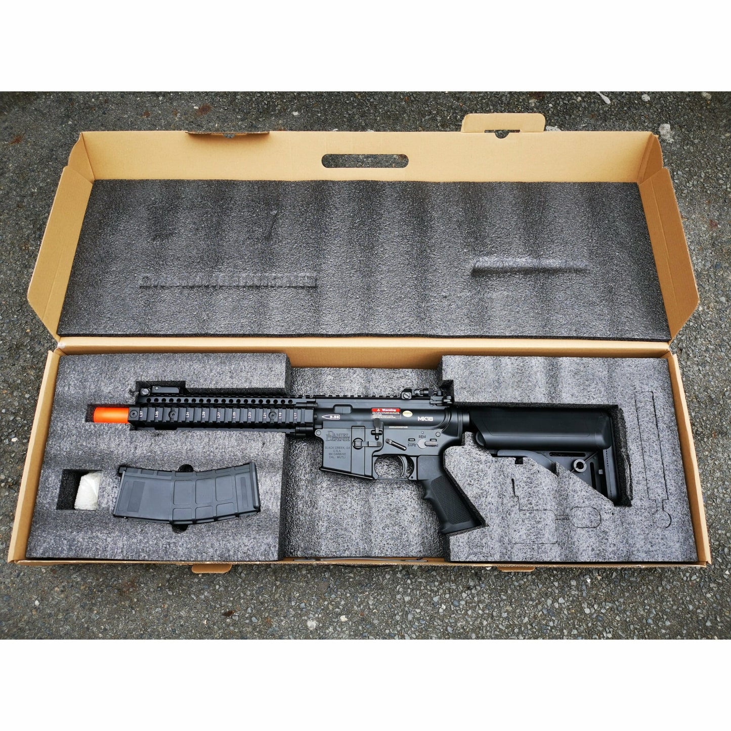 GOLDEN EAGLE MC6593M MK18 MOD1 FULL METAL GEL BLASTER GREEN GAS POWERED GAS BLOWBACK RIFLE Colour: Black