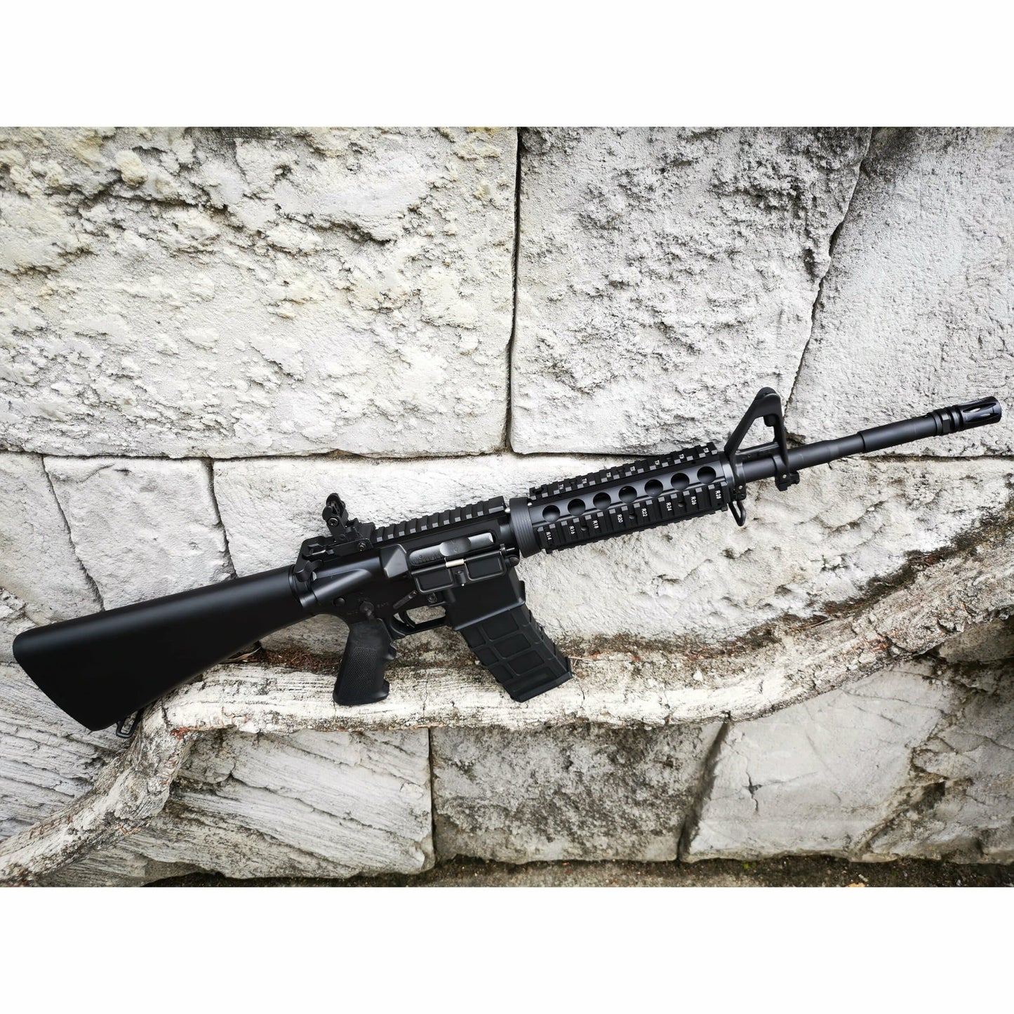 GOLDEN EAGLE MC6619M M4 FULL METAL GAS POWERED GEL BLASTER GREEN GAS BLOWBACK RIFLE Colour: Black