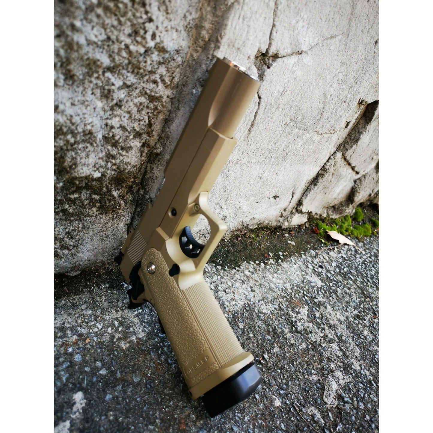 GOLDEN EAGLE 3304T 2011 GEL BLASTER GREEN GAS OR CO2 POWERED Hi-Capa 5.1 VERSION GAS BLOWBACK Colour: Tan