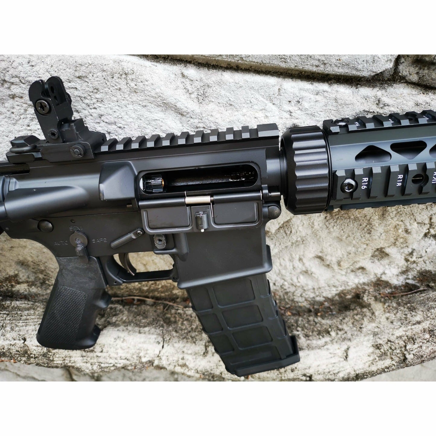 GOLDEN EAGLE MC6625M M4 CQB FULL METAL GAS POWERED GEL BLASTER GREEN GAS BLOWBACK RIFLE (Colour: Black)